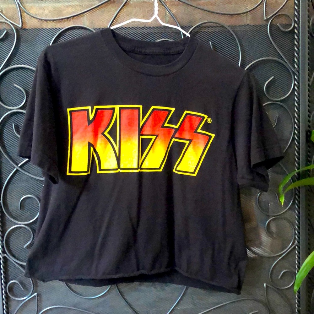 KISS Cut Off Tee
